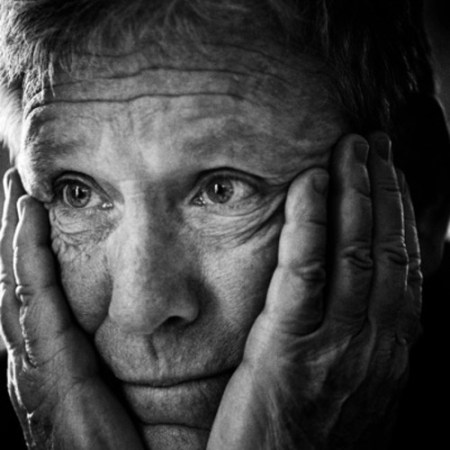 amos oz